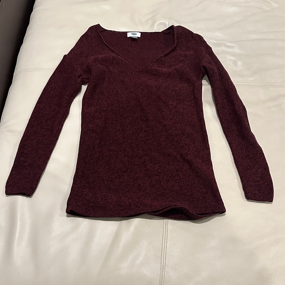 Old Navy Burgundy V-Neck Sweater